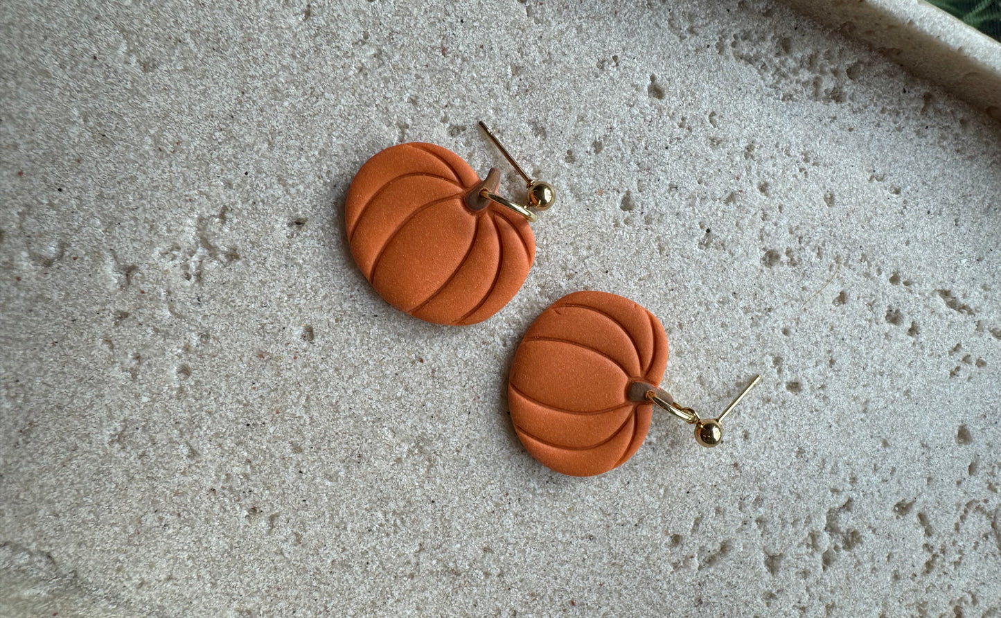 Large Fall Pumpkins