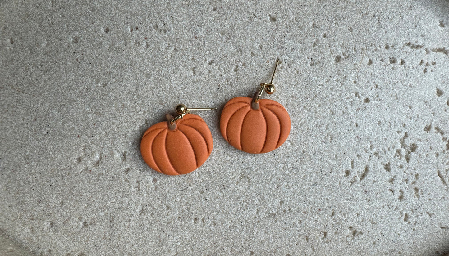 Large Fall Pumpkins